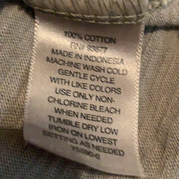 EUC ana olive green t-shirt - Picture 3 of 6